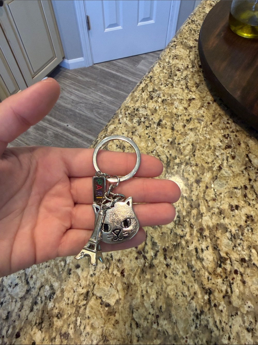 Silver Cat & Eiffel Tower Keychain